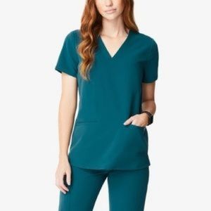 Figs Casma Three Pocket Scrub top in Carribean Blur